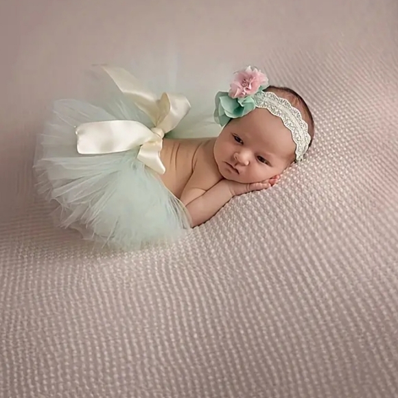 Baby tutu and headband - Picture 1 of 5